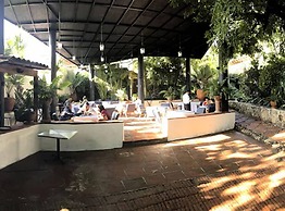 Hotel y Restaurante El Ciruelo