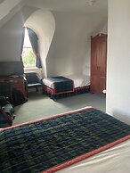 Lovat Arms Hotel