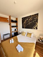 Naval Guest House & Bistrô