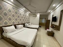 Hotel Motera Inn