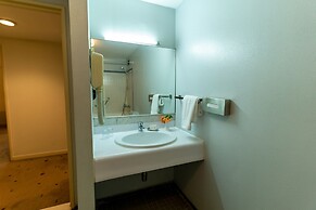 Cairo World Trade Center Hotel & Residences
