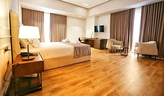 Portik Hotel