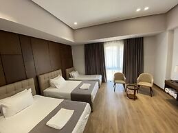 Portik Hotel
