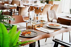 Adamas Resort & Hotel