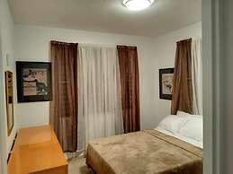 Ariamis Rose Apartment