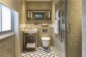 The 55 by Le Mirage
