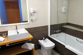 Hotel Alboran