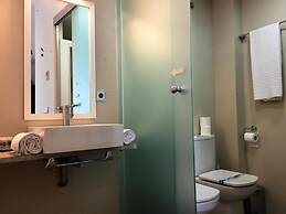 Hotel Alboran