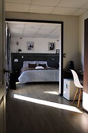 HOTEL MACKENNA