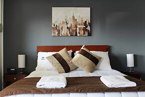 HOTEL MACKENNA