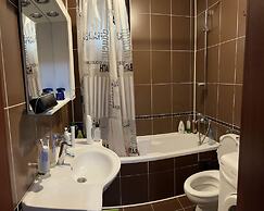 3 Bedroom Apartment With Pool