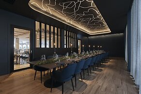 Hotel Alba Adelaide