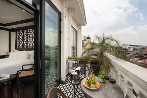 MAY DE VILLE Crown Hotel