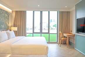 The Quarter Chaophraya by UHG