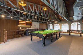 Snowland Resort & Spa - Riverfront