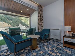 Snowland Resort & Spa - Riverfront