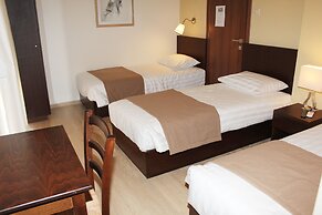 Hotel REA