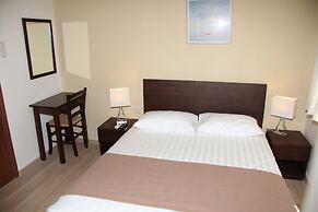 Hotel REA