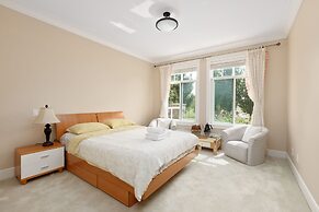 Lina House