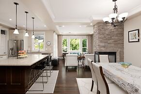 Lina House
