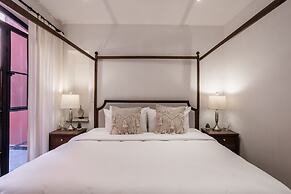Luxury Apartments with Rooftop & Jacuzzi