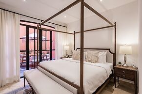 Luxury Apartments with Rooftop & Jacuzzi