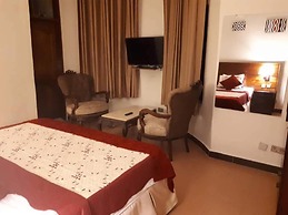 Puma Garden and Suites