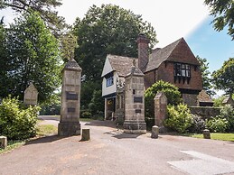 12 The Gardens