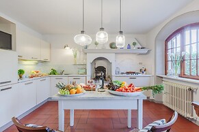 Villa Cesare Convenient and Smart
