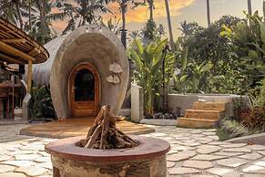 Hot Stone Club Ubud