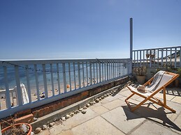 Bell Cliff House