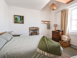 Bell Cliff House