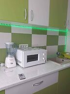 Stunning Green Studio 43