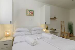 Villa White