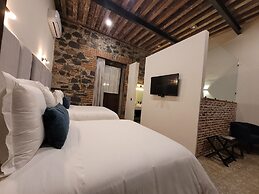 Milo Collection Hotel