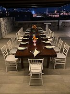 Milo Collection Hotel