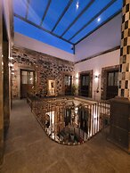 Milo Collection Hotel