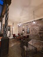 Milo Collection Hotel