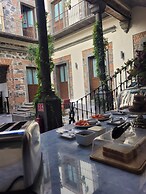 Milo Collection Hotel