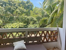 Nomad Beach House - Hostel