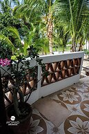 Nomad Beach House - Hostel