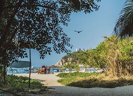 Nomad Beach House - Hostel