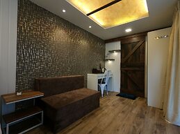 Out of Box Living