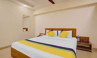 New Harshita inn By Glitz Hotel