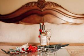 Casa Grande Luxury Accommodations