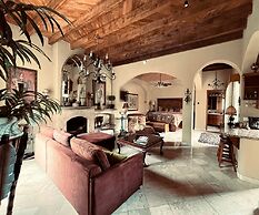Casa Grande Luxury Accommodations