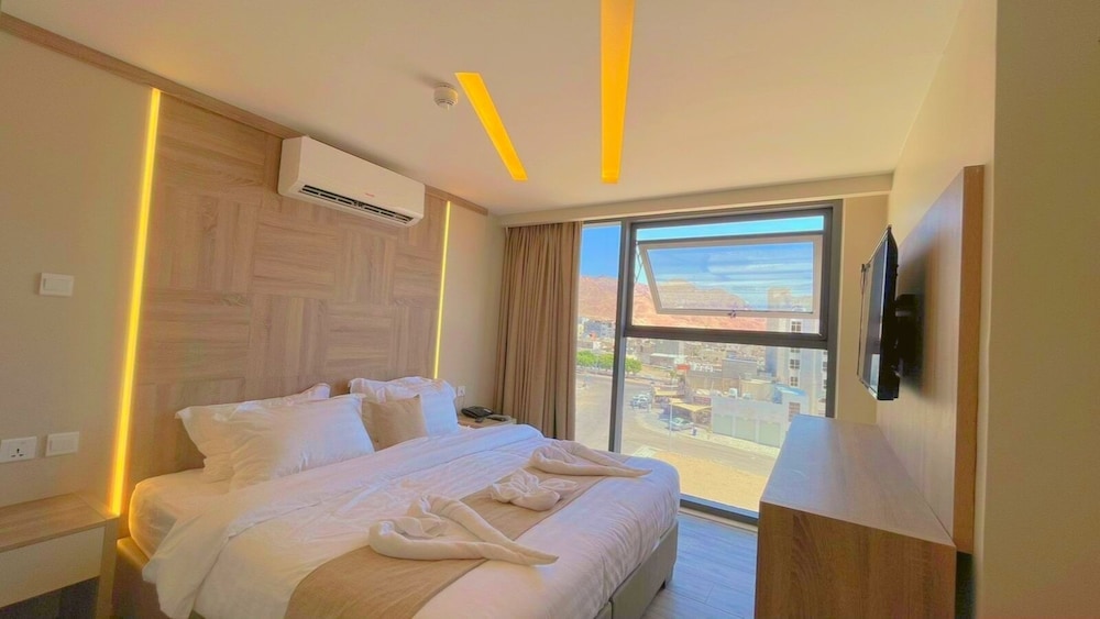 Alena Hotel