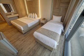 Alena Hotel