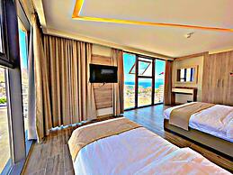 Alena Hotel