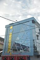 Hotel Maa International